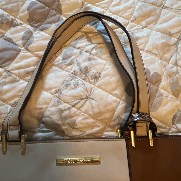 Elegant Brown and Cream Tote Bag - Picture 4 of 5